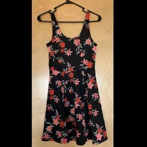 H&M Floral Spring dress size 4